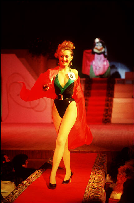 MOLDAVIA. Kishinev. A contestant in the Miss Moldavia pageant. 1988.