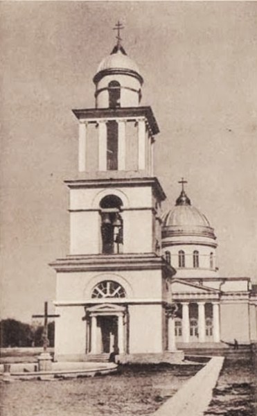 Собор в начале XX века. Источник фото: oldchisinau.com