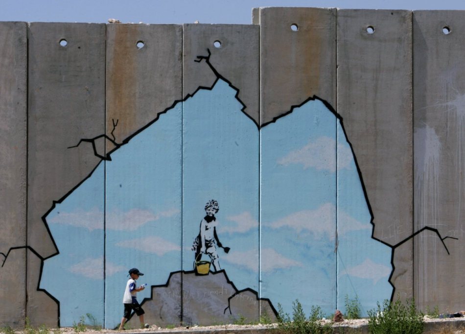 another-from-his-trip-to-palestine-banksy-painted-this-hope-for-the-future-on-the-israel-gaza-barrier-wall