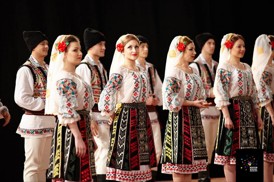 Народные костюмы молдовы
