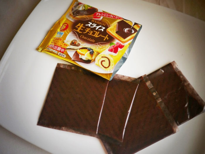 08-sliced-chocolate-bourbon-japan