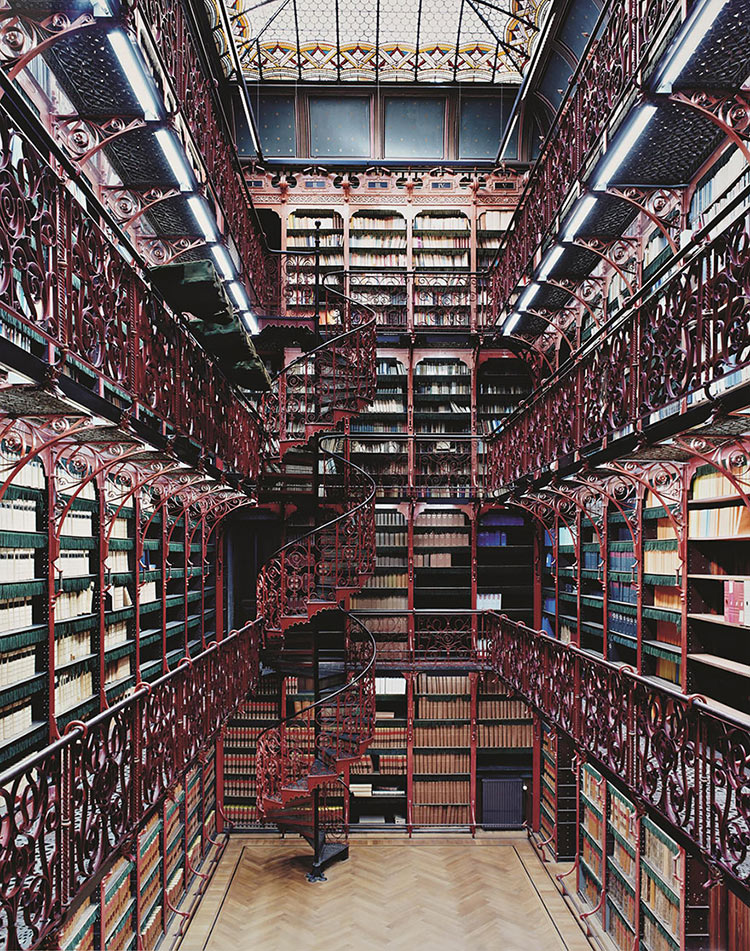 amazing-libraries-6__880