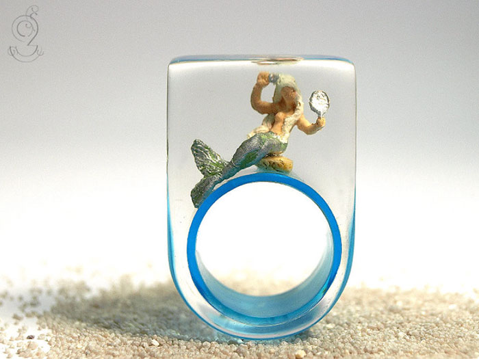 miniature-worlds-inside-jewelry-isabell-kiefhaber-germany-14