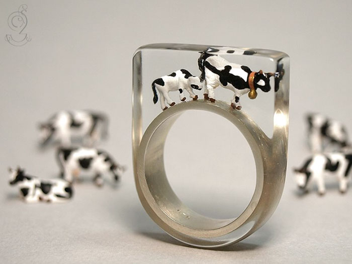 miniature-worlds-inside-jewelry-isabell-kiefhaber-germany-6