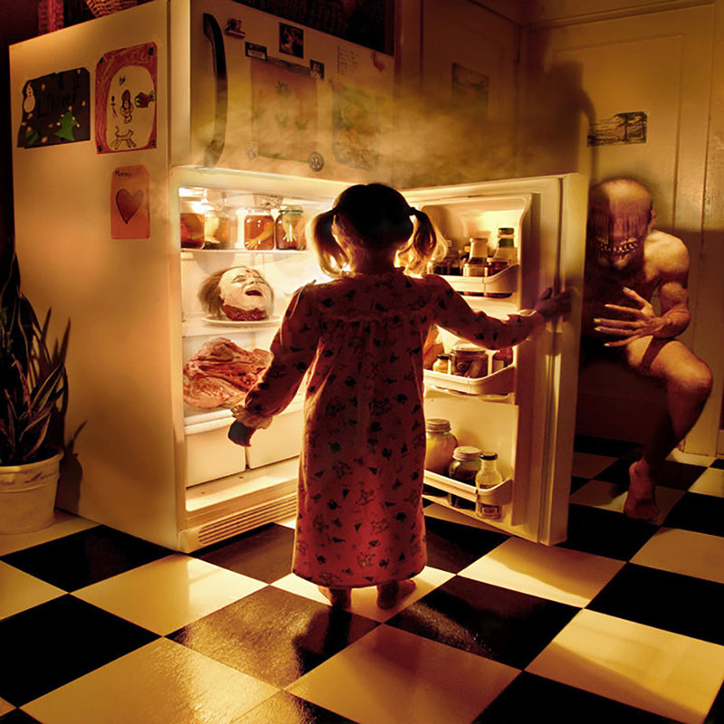 horror-family-photoshoot-creative-children-photography-joshua-hoffine-16