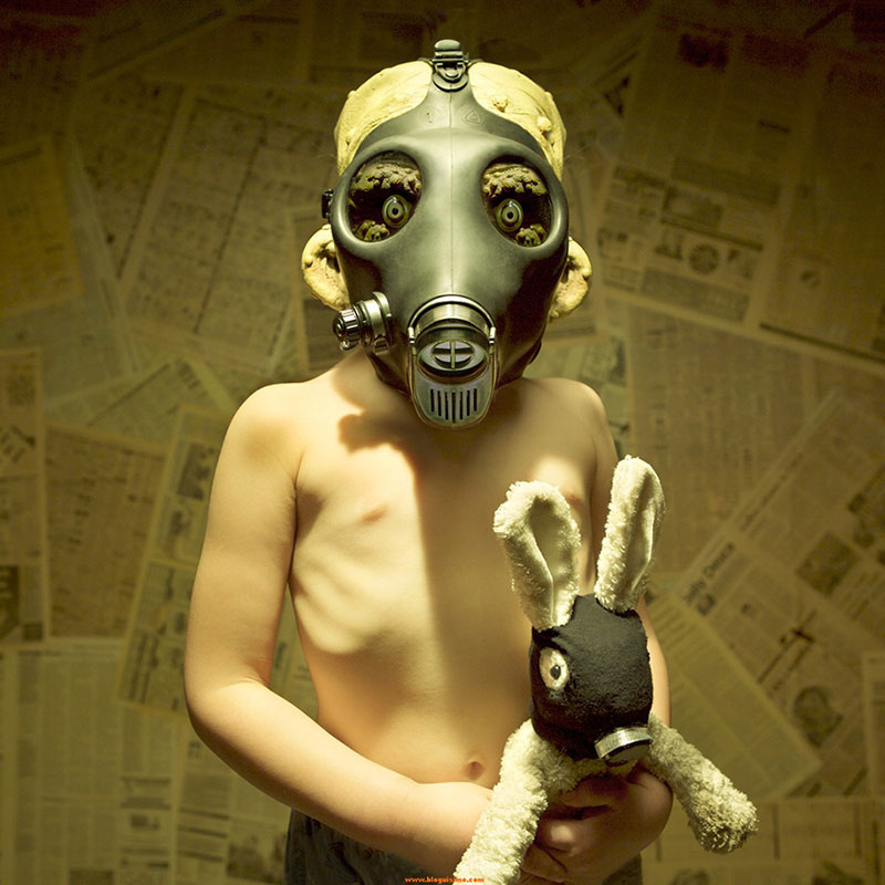 horror-family-photoshoot-creative-children-photography-joshua-hoffine-7