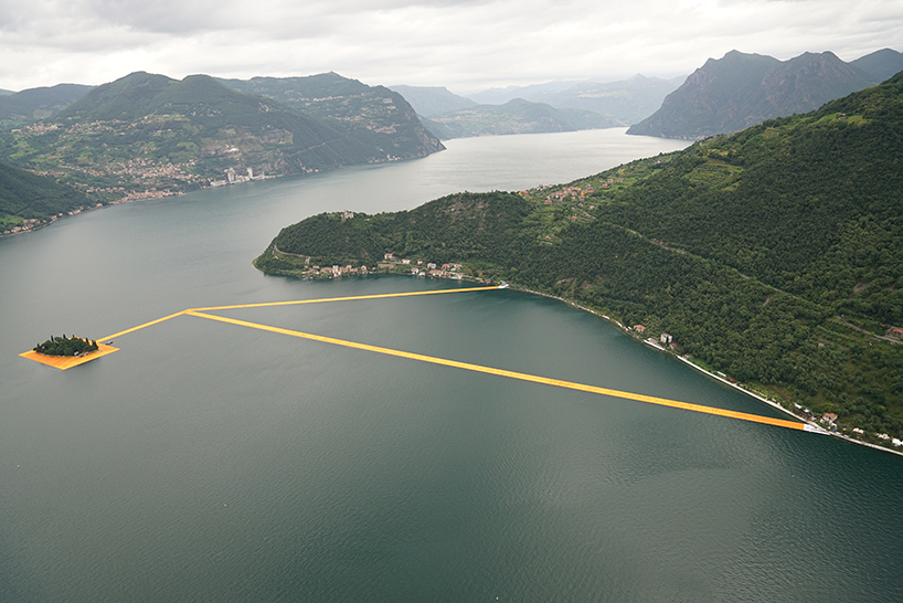 christo-and-jeanne-claude-floating-piers-lake-iseo-italy-designboom-02
