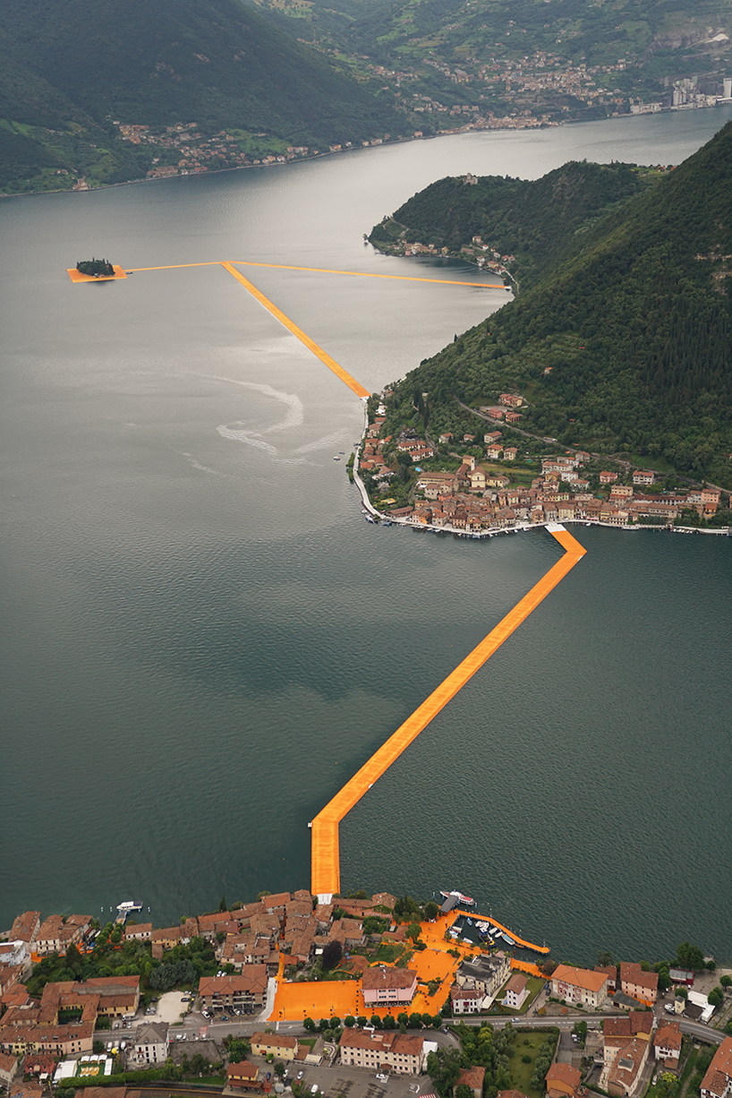 christo-and-jeanne-claude-floating-piers-lake-iseo-italy-designboom-04