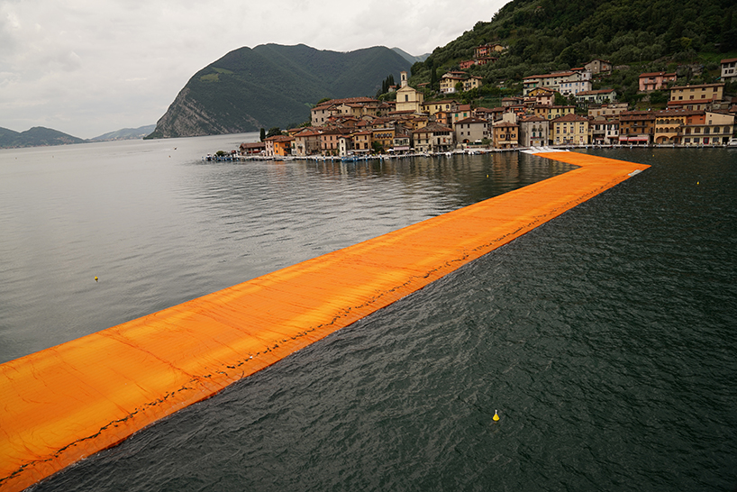 christo-and-jeanne-claude-floating-piers-lake-iseo-italy-designboom-06