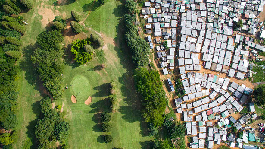 unequal-scenes-drone-photography-inequality-south-africa-johnny-miller-10