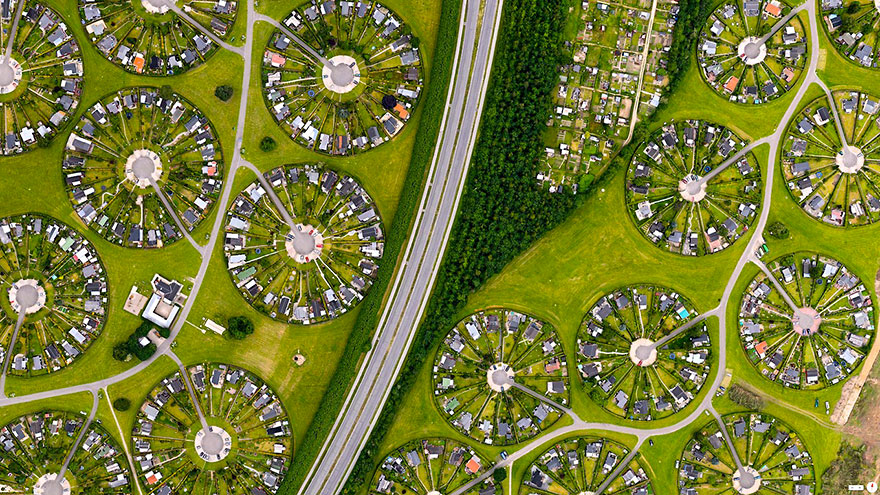 satellite-aerial-photography-daily-overview-benjamin-grant-96-5816f7ab1a606__880
