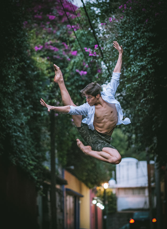 urban-ballet-dancers-mexico-city-omar-robles-23-5832b8aa2c3c0__700