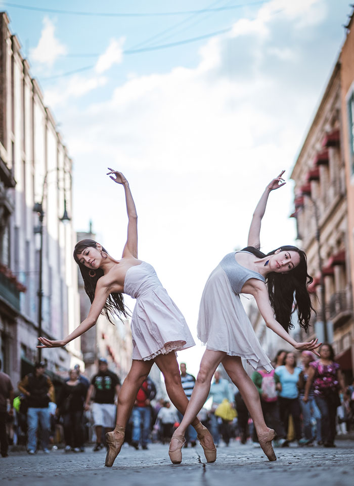 urban-ballet-dancers-mexico-city-omar-robles-27-5832b8b54948d__700