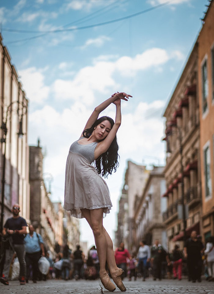 urban-ballet-dancers-mexico-city-omar-robles-9-5832b8872eb28__700