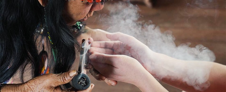 В Молдову приезжает перуанка Мама Сельмира из племени курандерос Шипибо