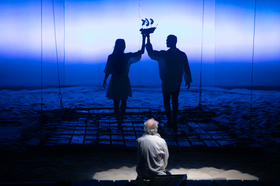 În premieră, “Teatrul Fără Nume” din Chişinău va juca pe scenenele teatrale din România!