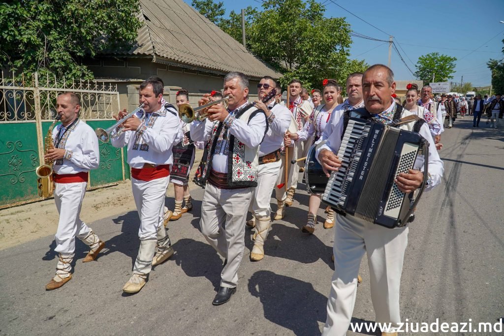 Festivalul Național Folcloric „Dulce floare de salcâm”, ediţia a X-a